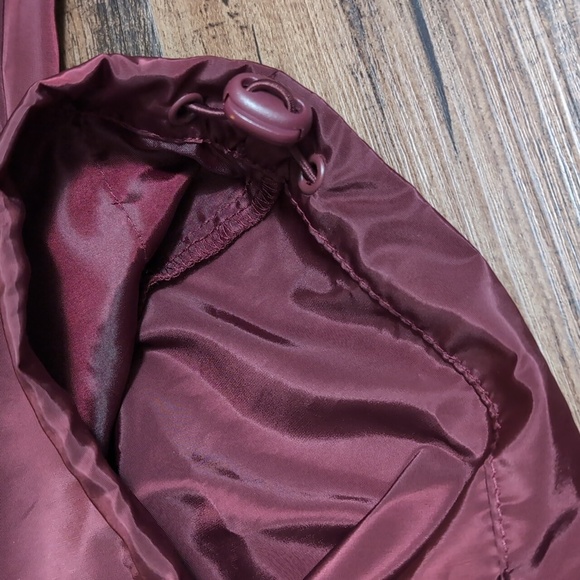 *NWT* Primitive Hooded Anorak Windbreaker Size XXL in Maroon and Black - Picture 8 of 11